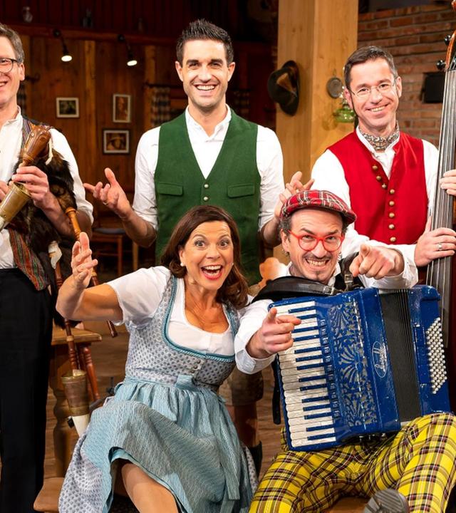 Mit Saam & Richter feat. Lambertz, Dreibauf, Di Vógaiga,  Bernad Dirndln, Berghammer Tanzlmusi