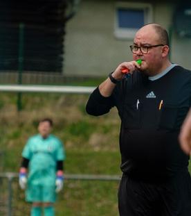 Nie wieder obdachlos – als Schiedsrichter zurück ins Leben