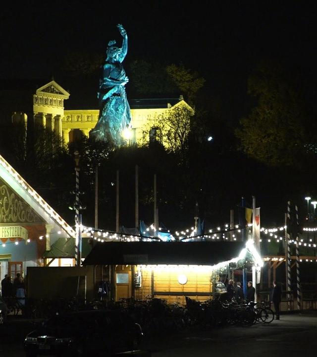 Oide Wiesn, Aliens, Fredl Fesl