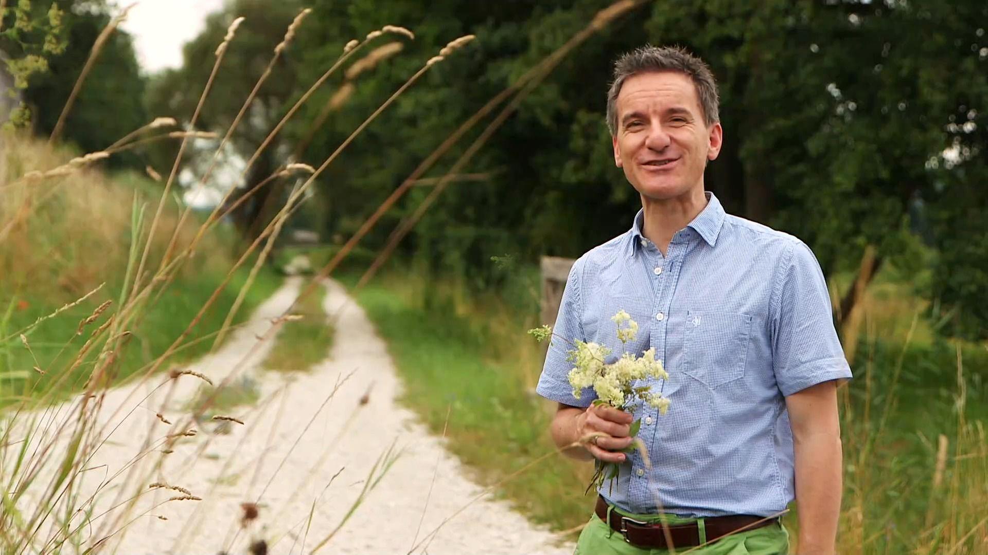 Paul Enghofer in der Blüten-Küche, Rückkehr der "Dunklen Biene Bayern" und mehr