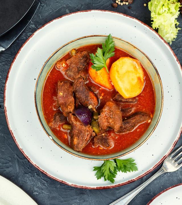 Rehragout mit Birnen-Topfenknödel - Mit Herz am Herd