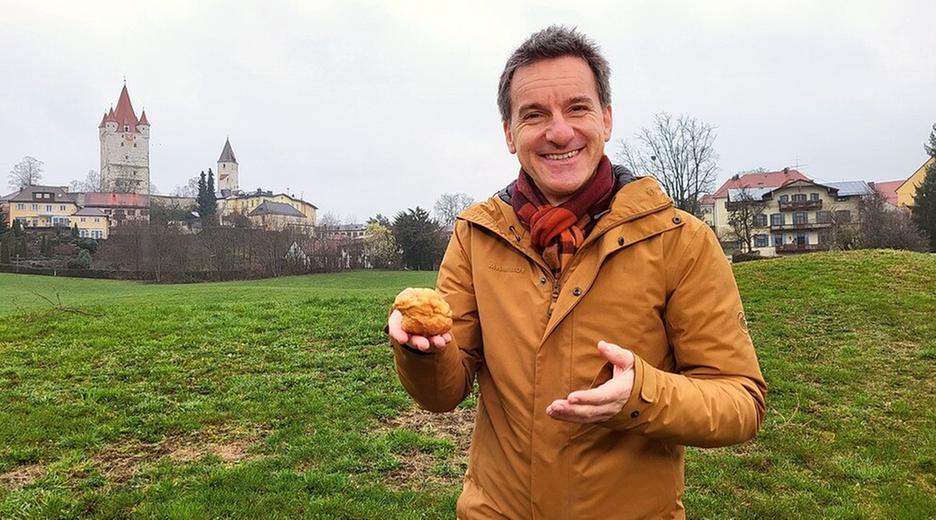 Schmalzgebäck "Hauberlinge", Slow Fashion aus Schafwolle und mehr