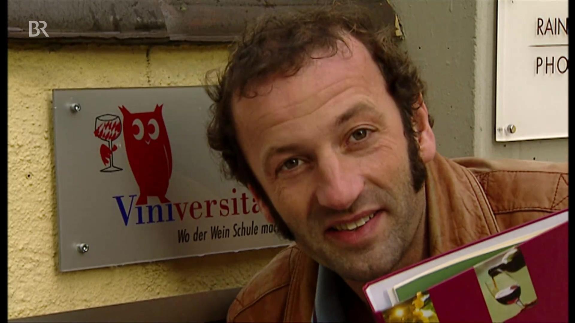 Schmidt Max lernt alles über Wein