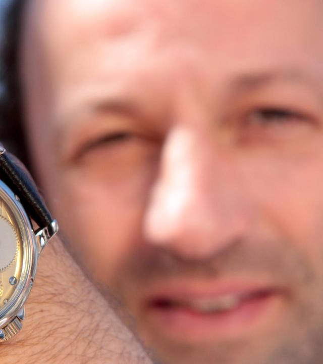 Schmidt Max und die selbst gebaute Uhr