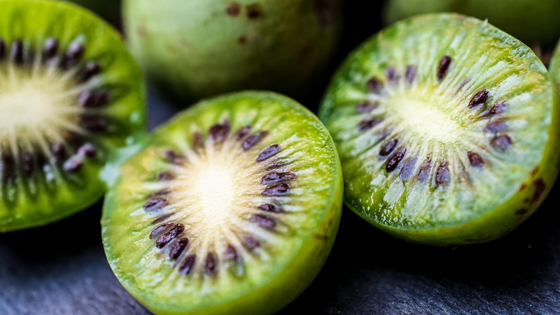 Schnittgut, 06.10.25: Kiwibeeren