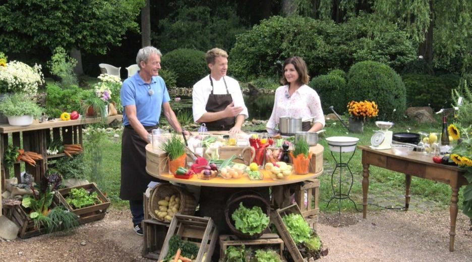 Schnittlauch-Eiersalat mit bunten Bratkartoffeln
