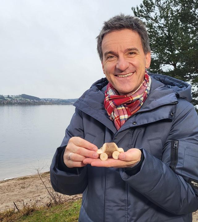 Schnitzen mit Weihnachtsbaumholz, Winterschwimmen und mehr