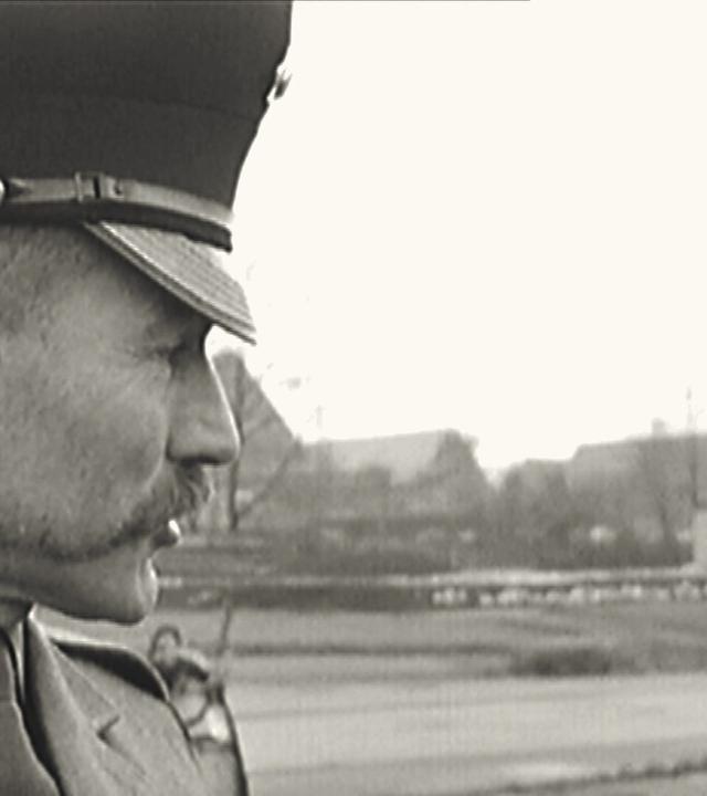 Schüler besucht die "Irish Guards" der Rheinarmee