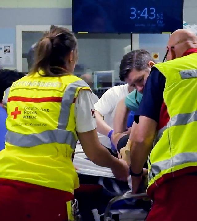 Schwerer Sturz vom Wohnhausdach