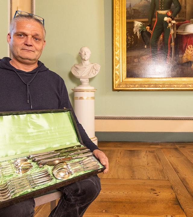 Silberbesteck vom berühmten Fabergé? Und mehr