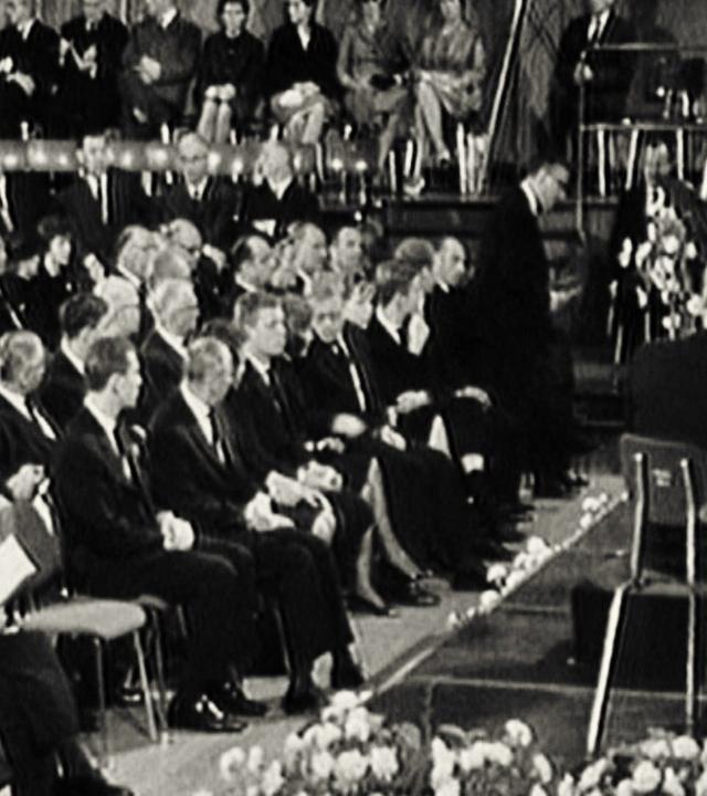 Trauerfeier für den früheren NDR Intendanten Walter Hilpert