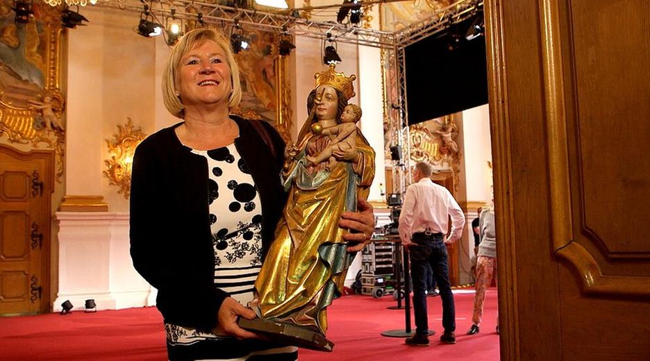 Überraschung · Madonna mit Pflaster und mehr