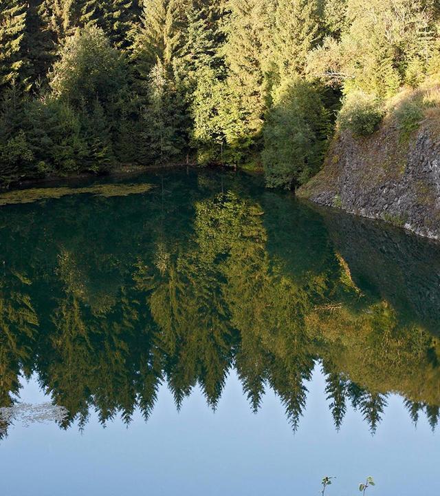 Versteckte Paradiese · Der Zauber der Schwarzen Berge