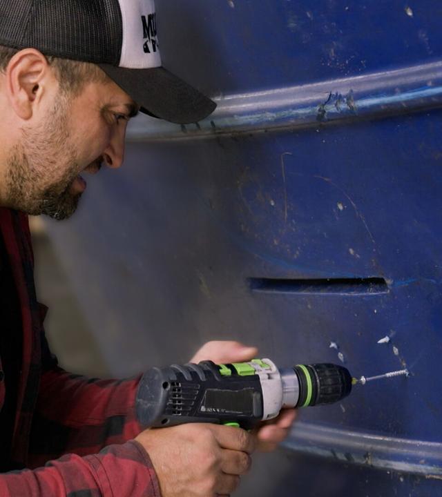 Vom See in den Garten: Ein Segelboot wird zur ultimativen lässigen Luxus-Lounge!