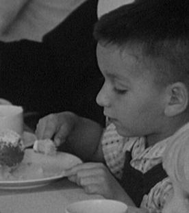 Waisenkinder aus dem Fidelis-Haus in St. Ingbert beim Ausflug zur Saarschleife