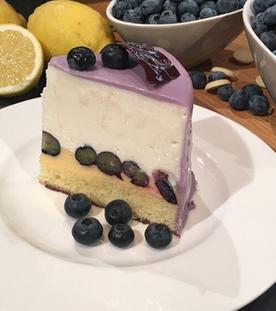 Zitronen-Blaubeer-Torte