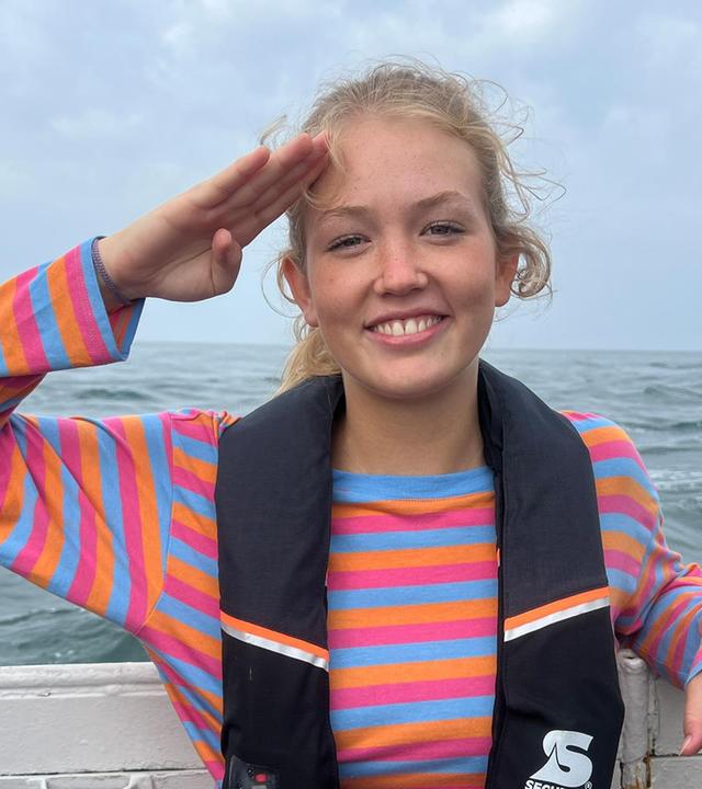 Ein Hundshai an der Leine