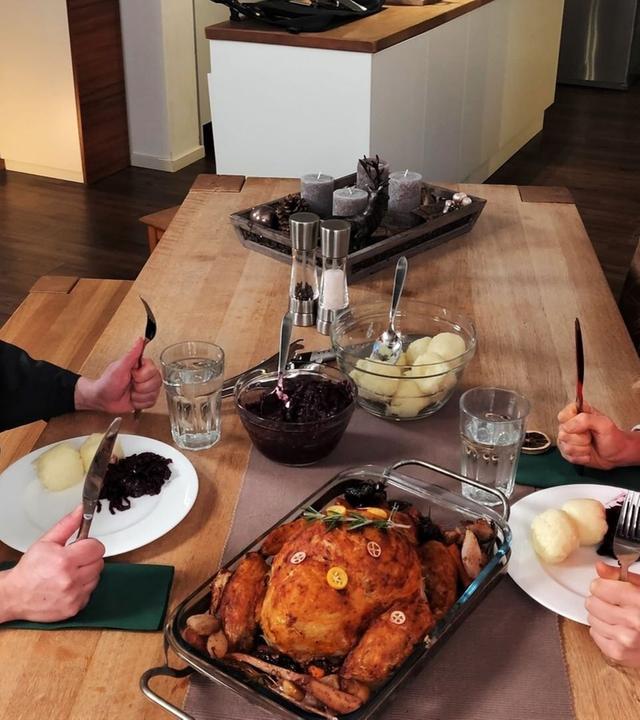 Gans ohne Fleisch - Jana auf der Suche nach dem vegetarischen Weihnachtsbraten