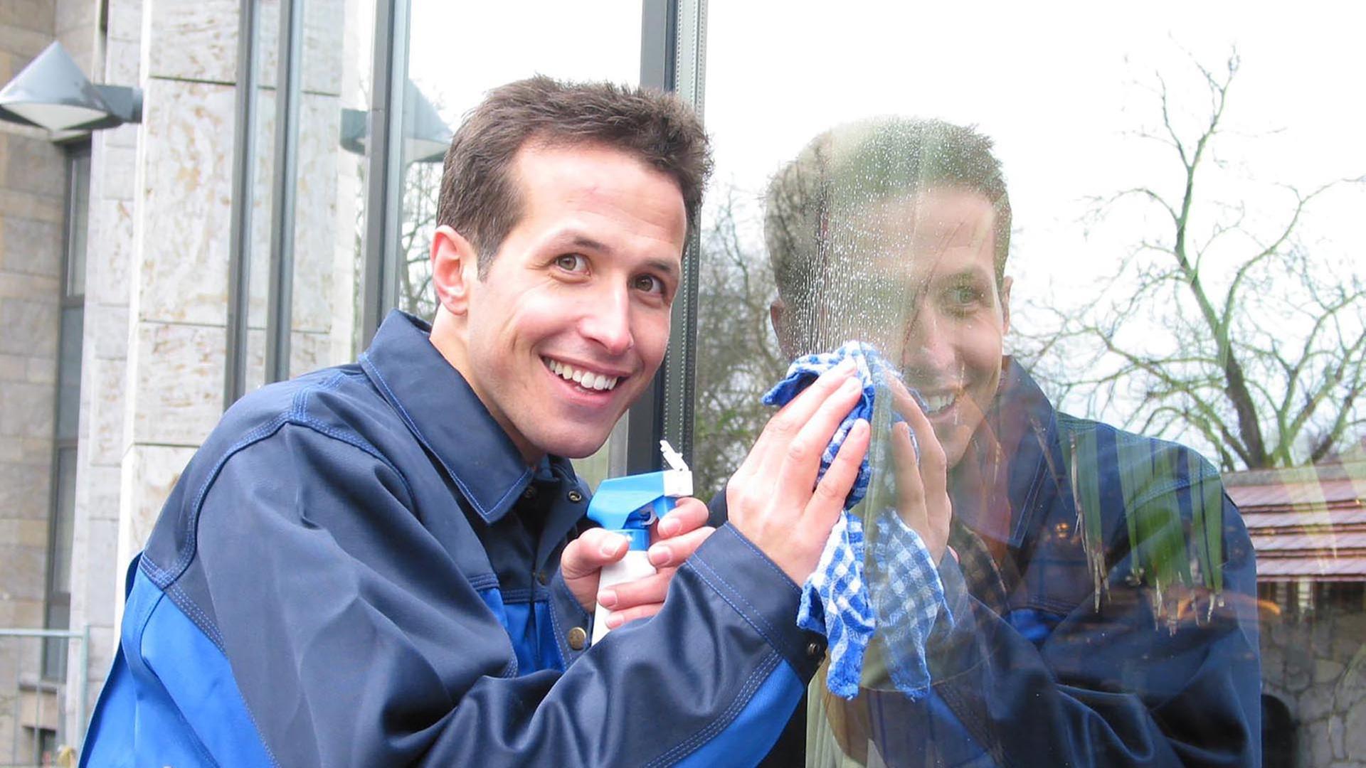 Wer macht das Glas klar?