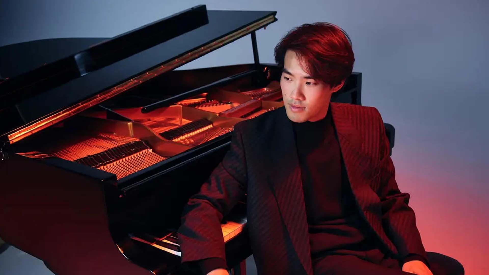 Bruce Liu spielt Tschaikowskys Klavierkonzert Nr. 1 - Lissabon