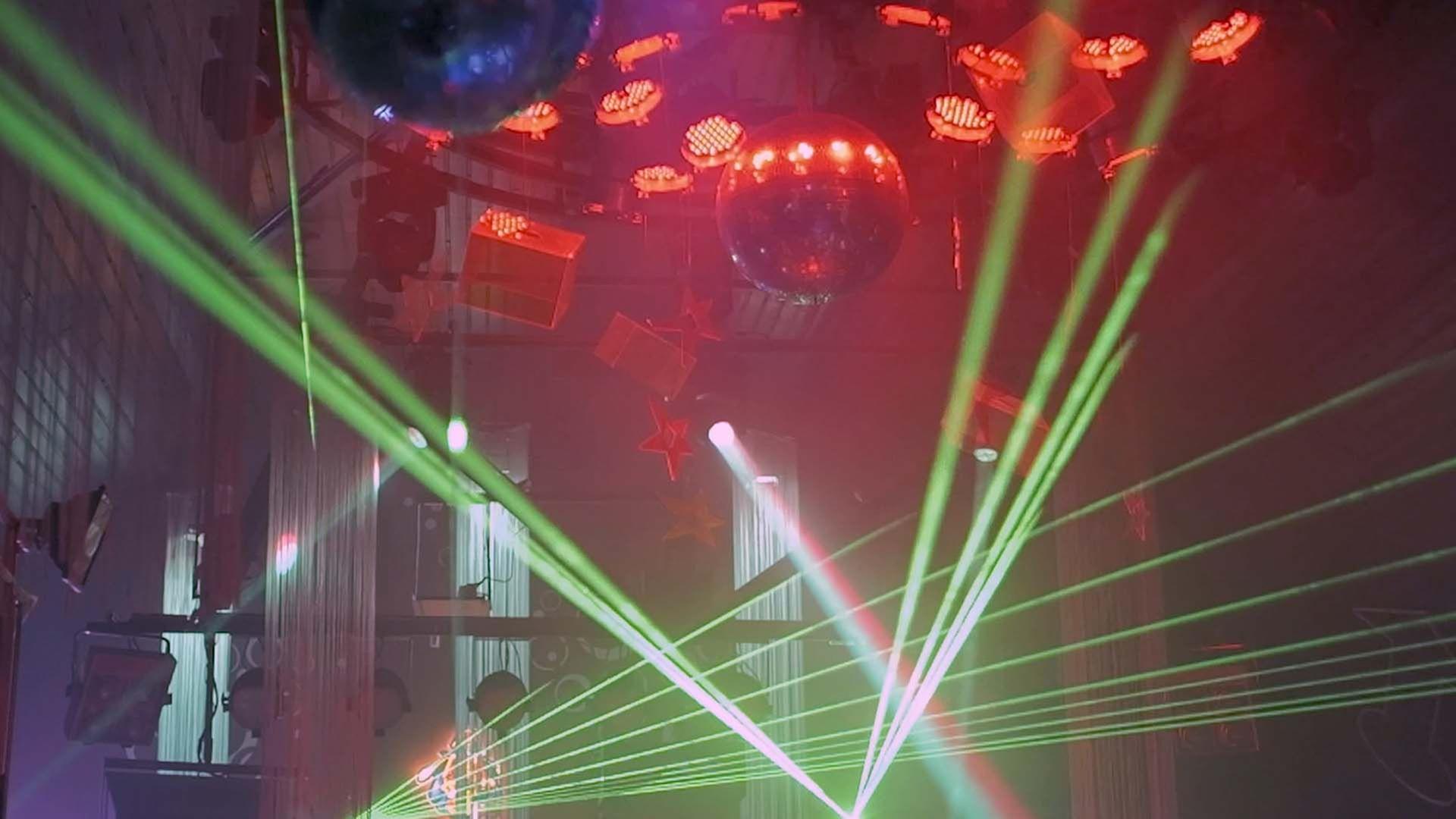 Dorfdisco - Saturday Night Fever auf dem Land