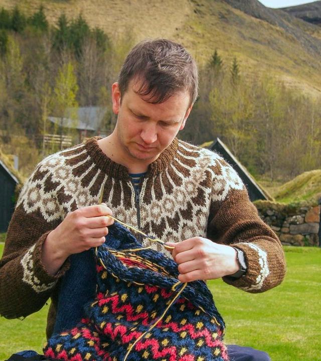 GEO Reportage - Island: Von strickenden Männern und Pullovern