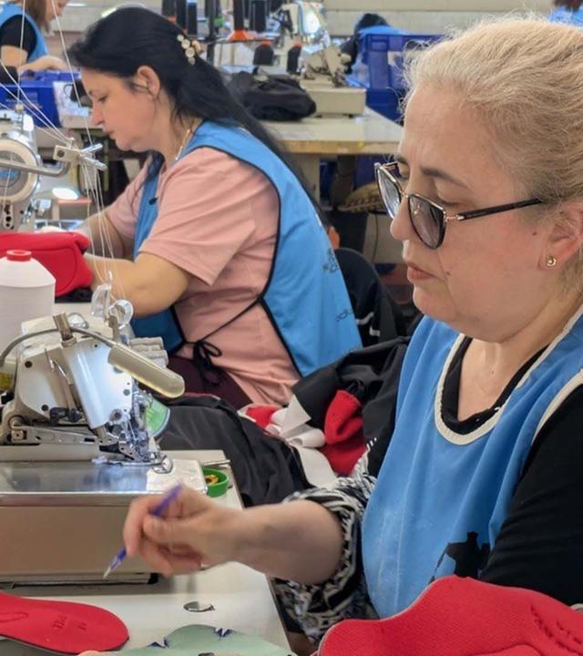 Re: Nähen für Europa - Die unsichtbaren Frauen von Durrës