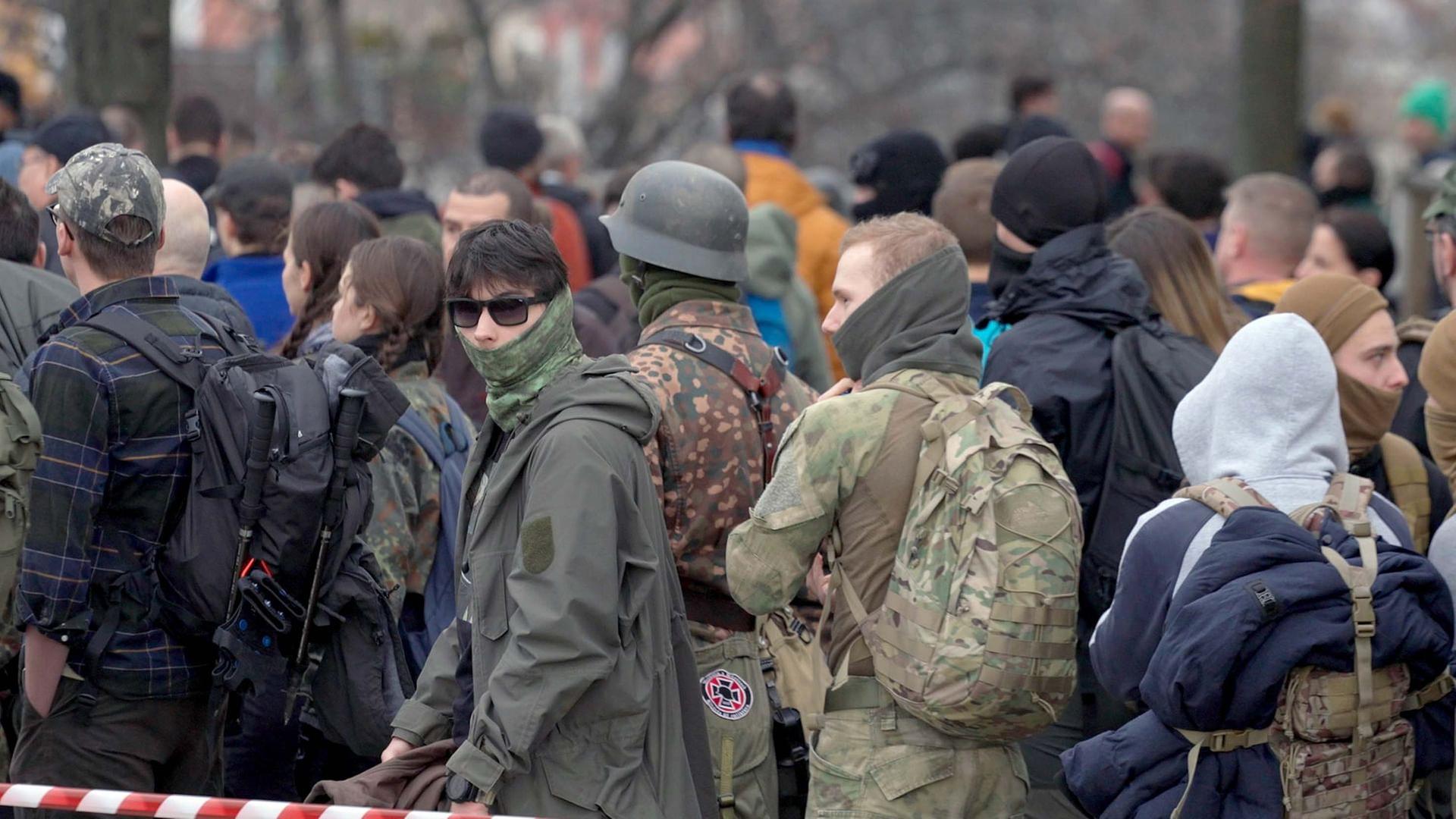 Re: Ungarns Hetze gegen Anti-Faschisten