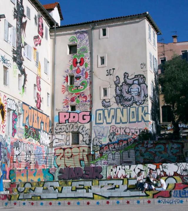 Stadt Land Kunst - IAMs Marseille / Assisi / Falklandinseln