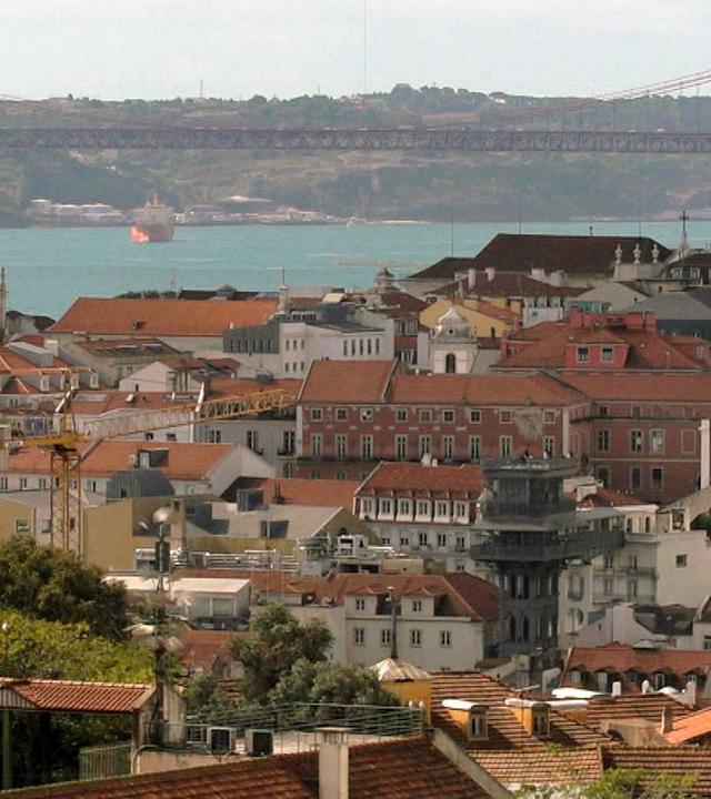 Stadt Land Kunst - Lissabon / Usbekistan / Hendaye