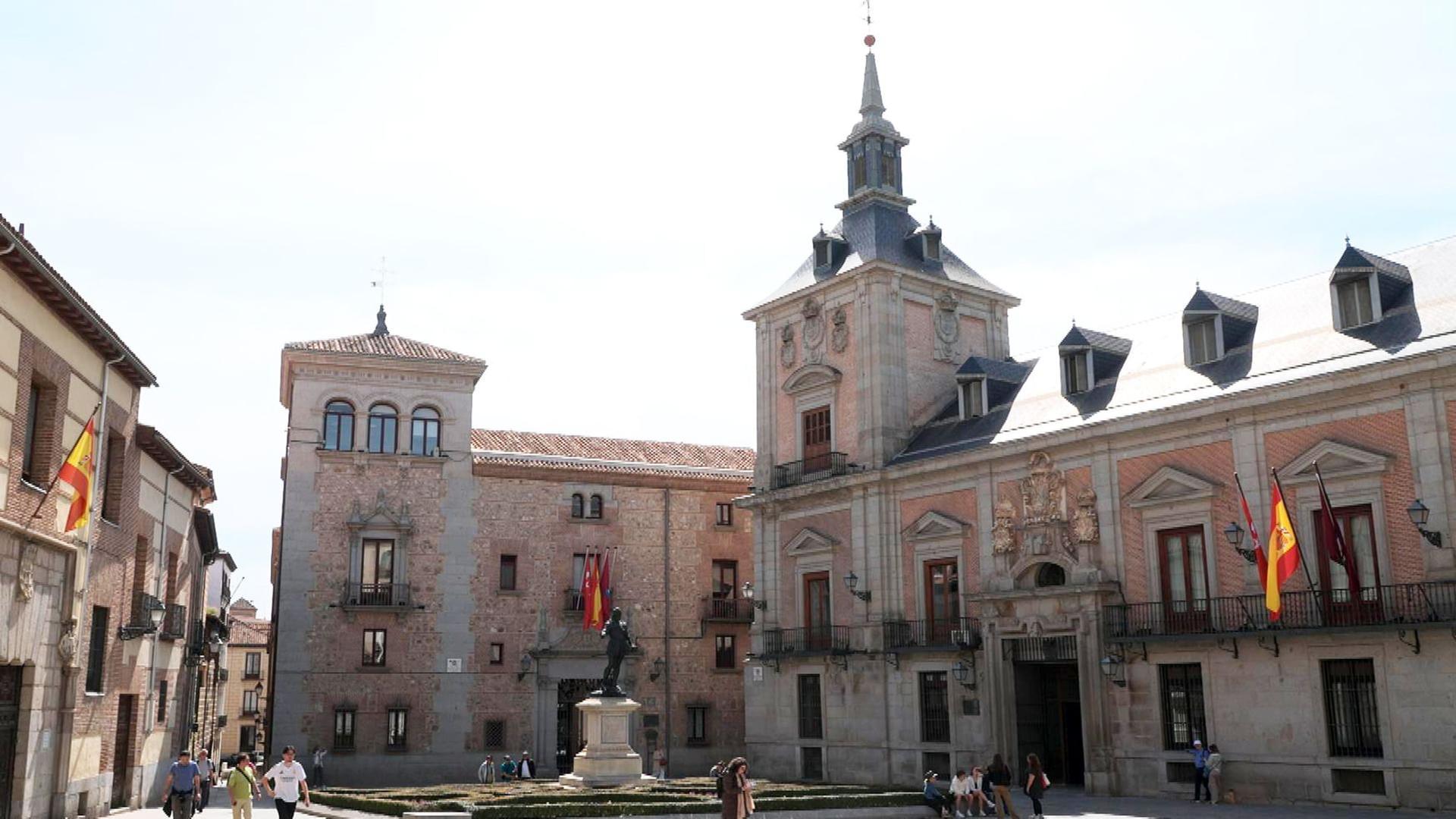 Stadt Land Kunst - Madrid / Algier / Paris