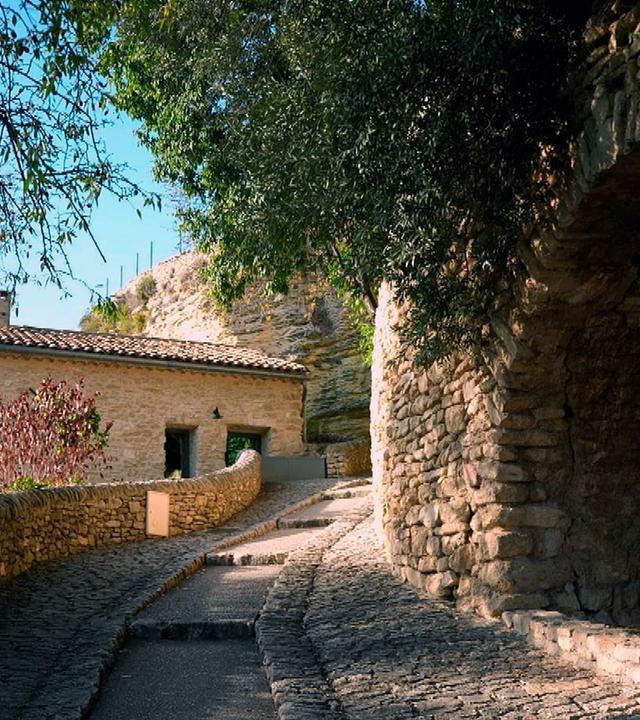 Stadt Land Kunst - María Sánchez' Andalusien / Puerto Rico / La Roque-sur-Pernes