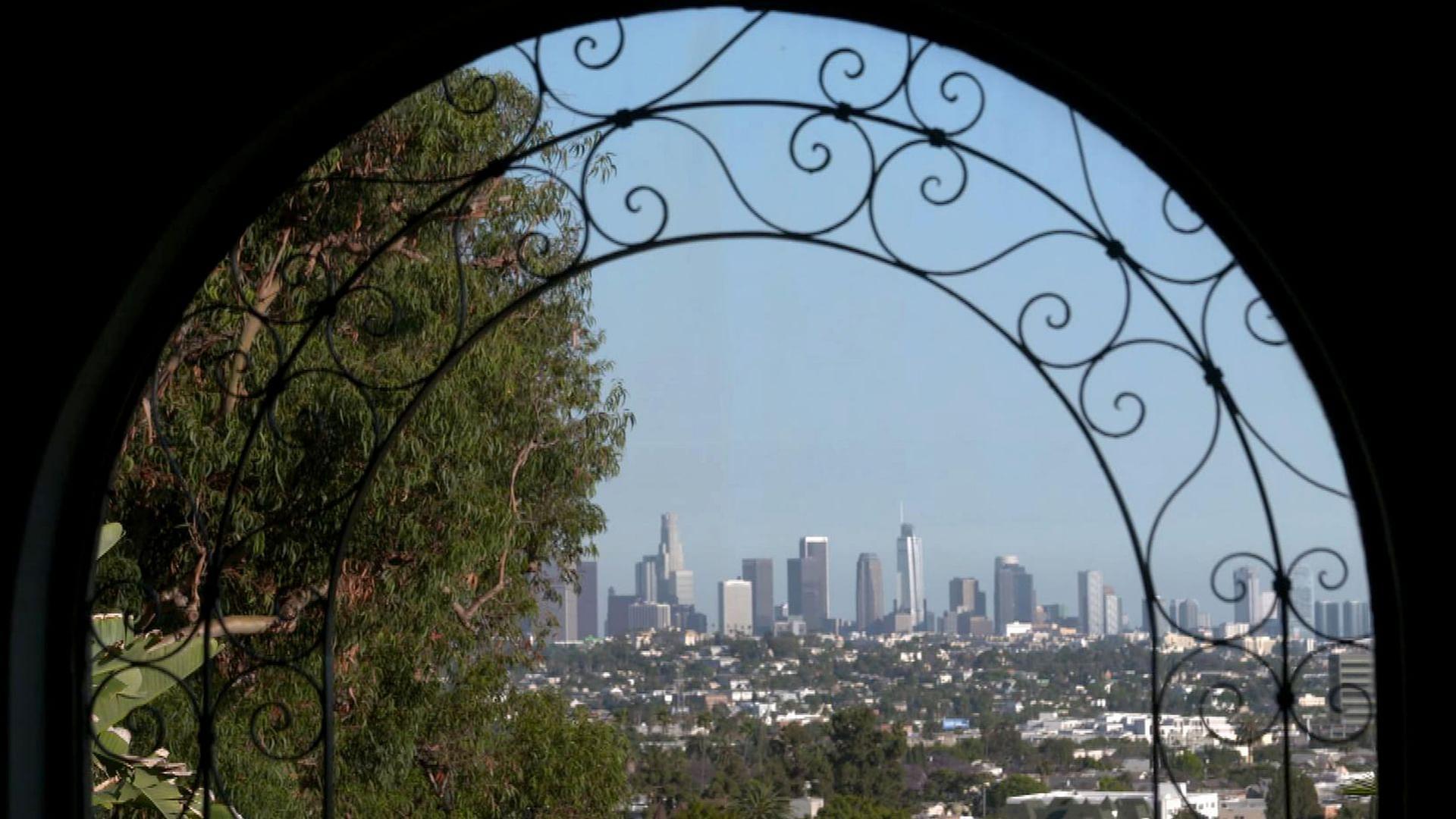 Stadt Land Kunst - Paul Revere Williams' Los Angeles / Paris / London