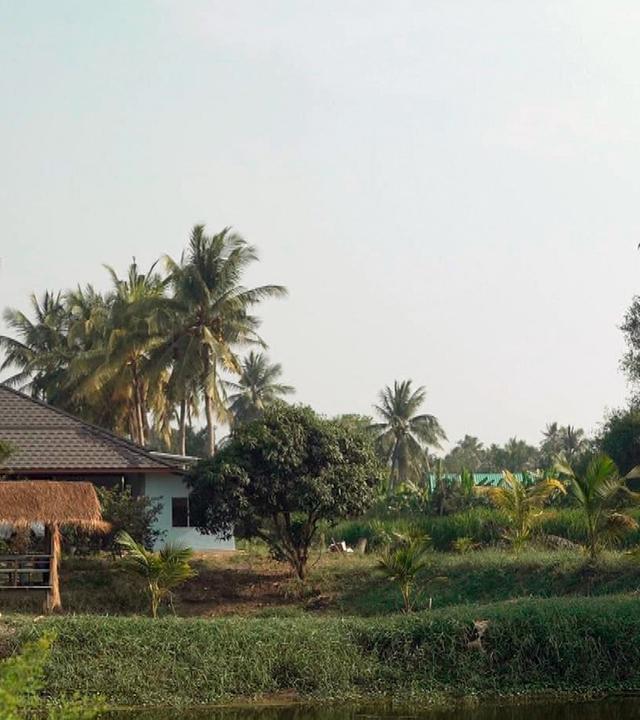 Stadt Land Kunst - Saneh Sangsuks Thailand / Polen / Paris