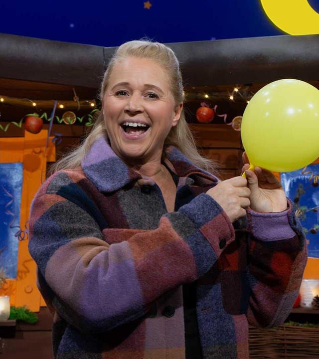 364. Singa bereitet Silvester vor