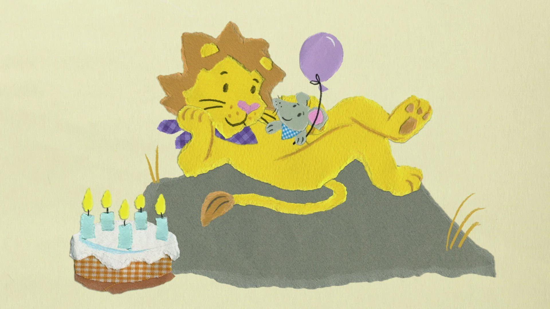 Die kleine Maus und der Löwe feiern Geburtstag