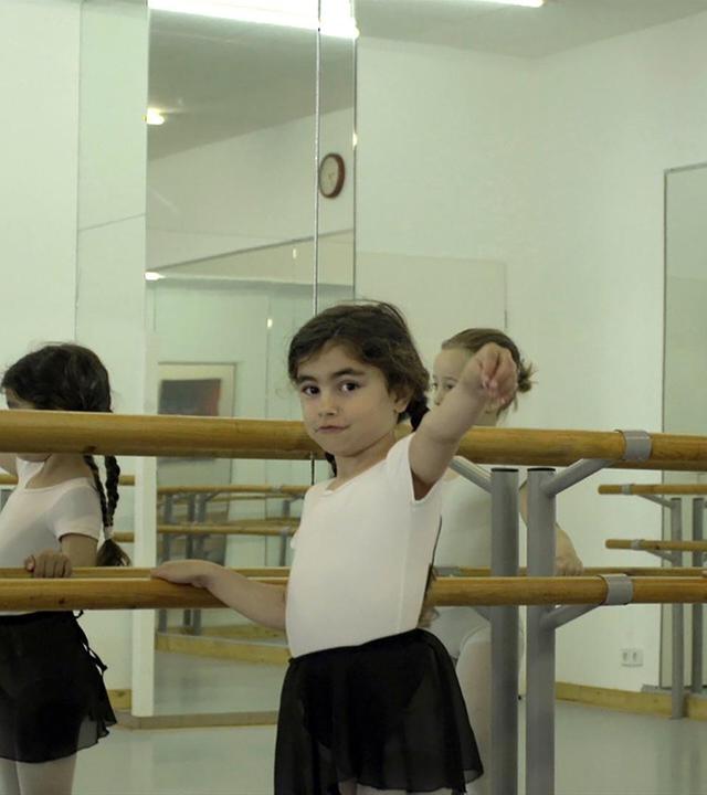 Jade tanzt Ballett