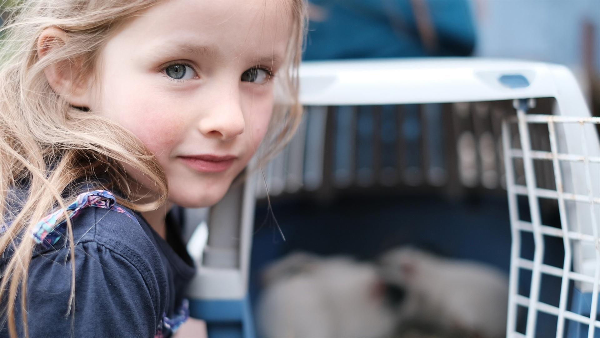 Malou versorgt die Tiere