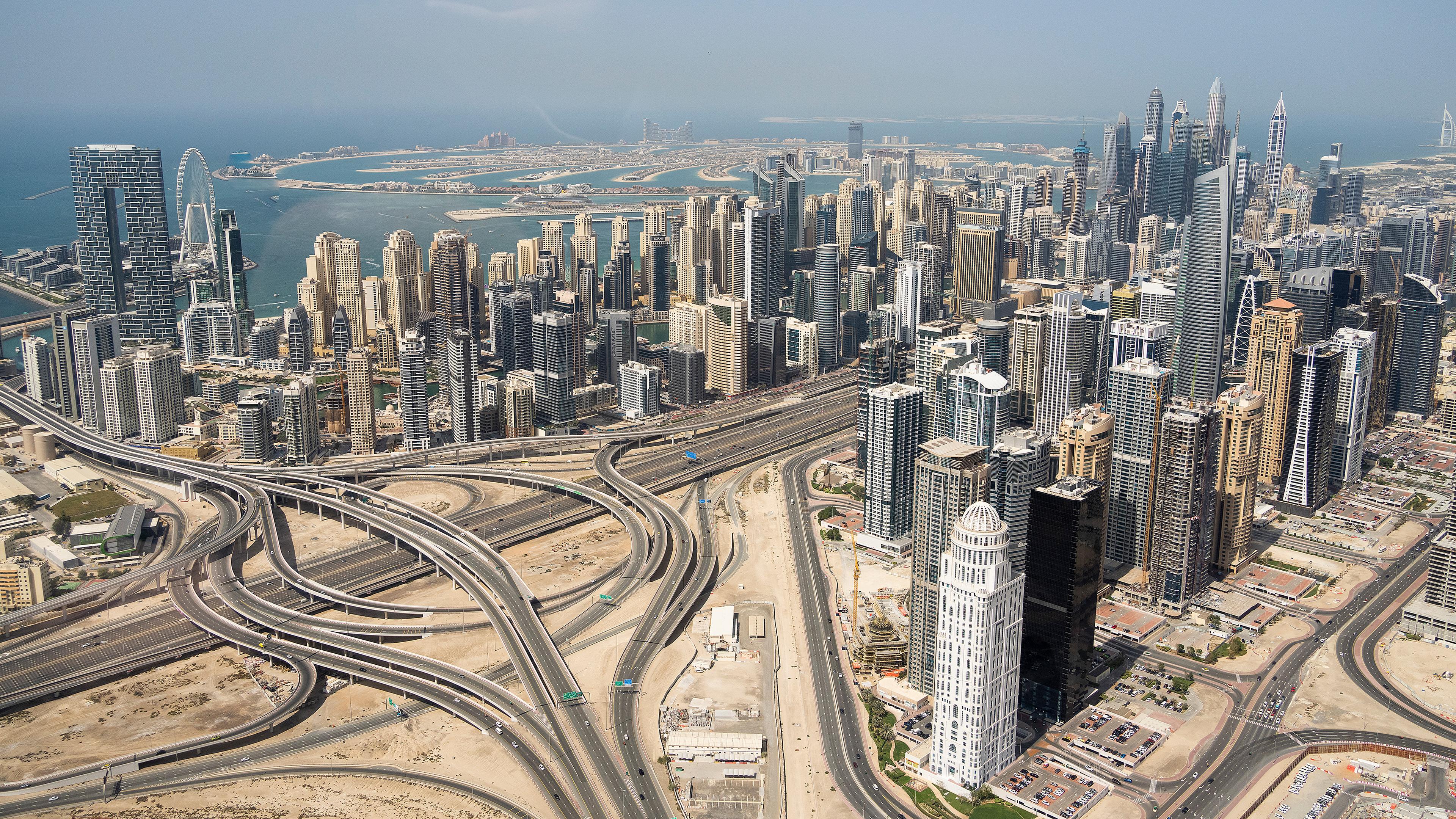 Luftaufnahme vom Stadtteil Dubai Marina, aufgenommen am 06.05.2024