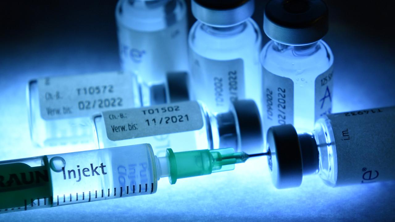 Will Habeck Impfpatente noch freigeben?
