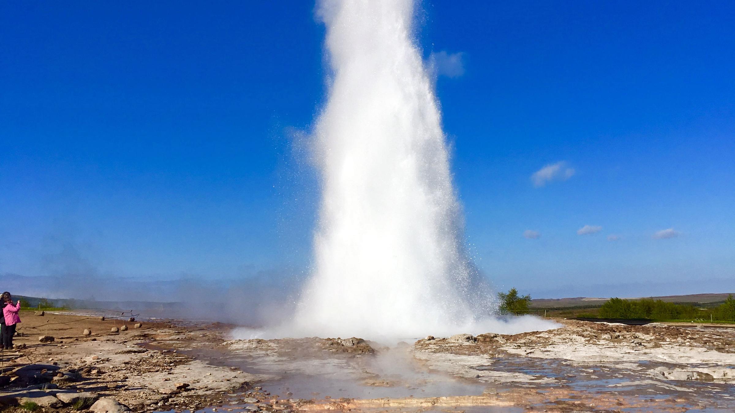 26 Geysire sind auf Island aktiv