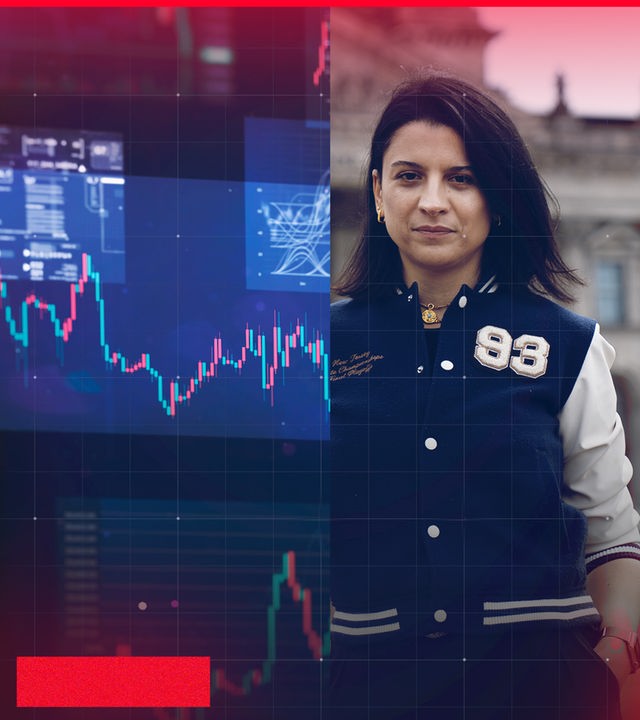 Linke Bildhälfte zeigt Grafik mit Aktionkursen (Symbolbild), rechte Bildhälfte frontal-YouTube-Host Marta Orosz vorm Reichstag