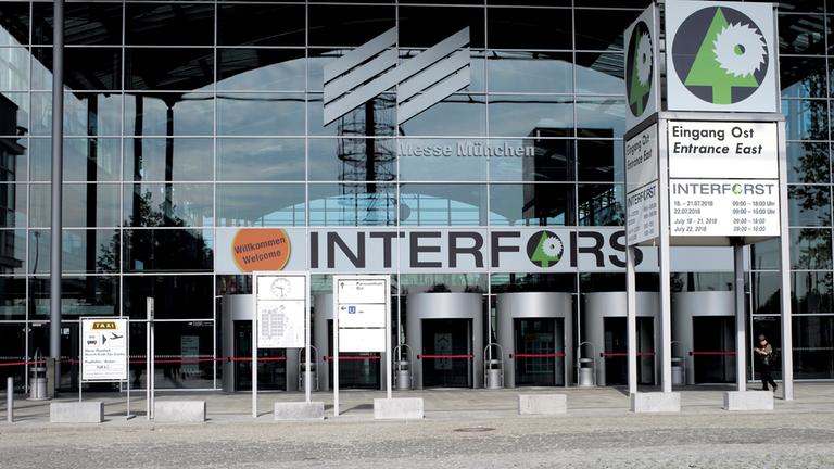 Archiv: Eingang der Interforst, undatiert
