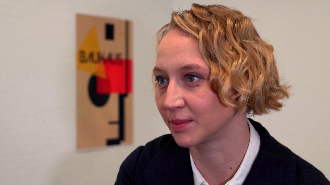 Anna Maria Mühe spricht über ihre Rolle in "Die neue Zeit".