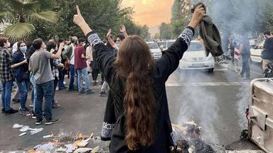 Kulturzeit - Frauen. Leben. Freiheit - Protest In Iran