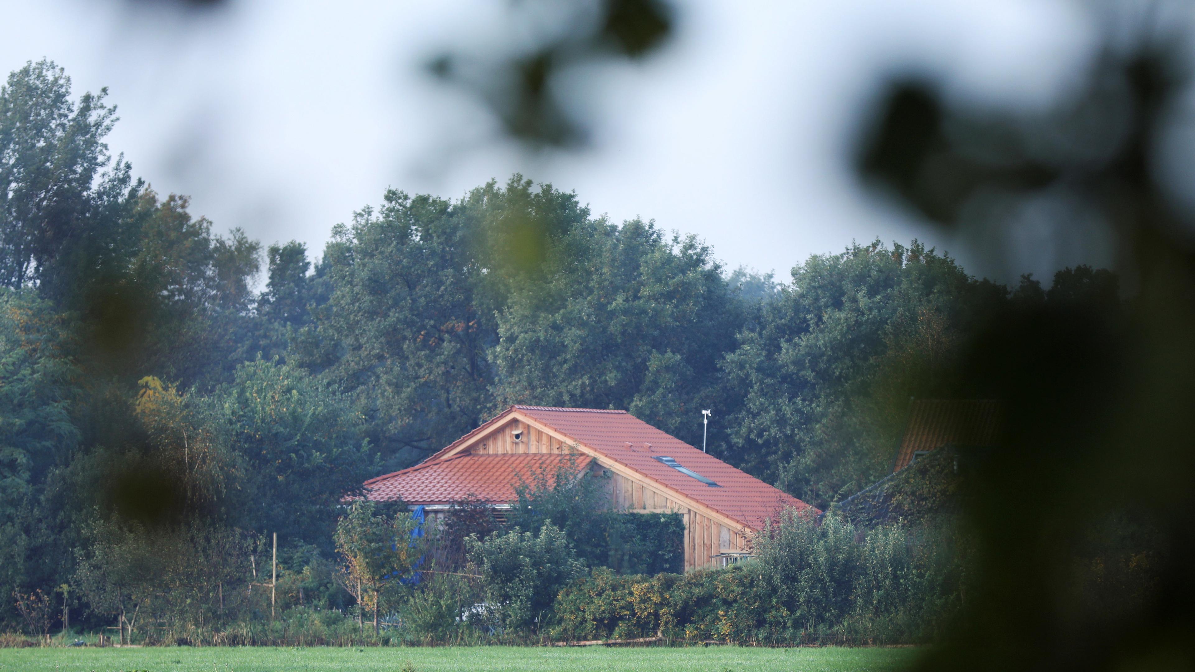 Isolierte Familie In Holland Auch Vater Festgenommen Zdfheute