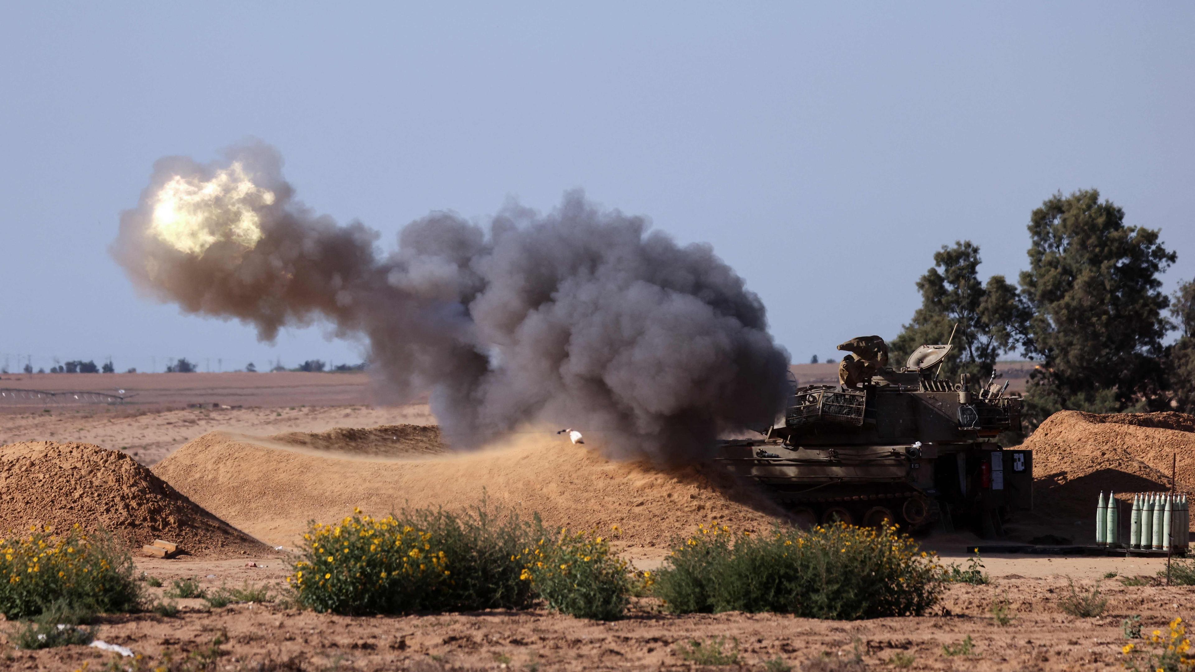 Artilleriefeuer eines israelischen Panzers