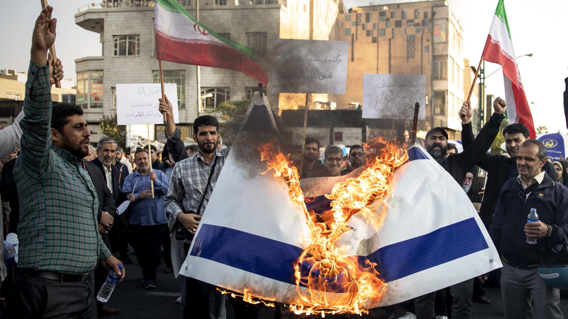 Bild für Terror und Eskalation