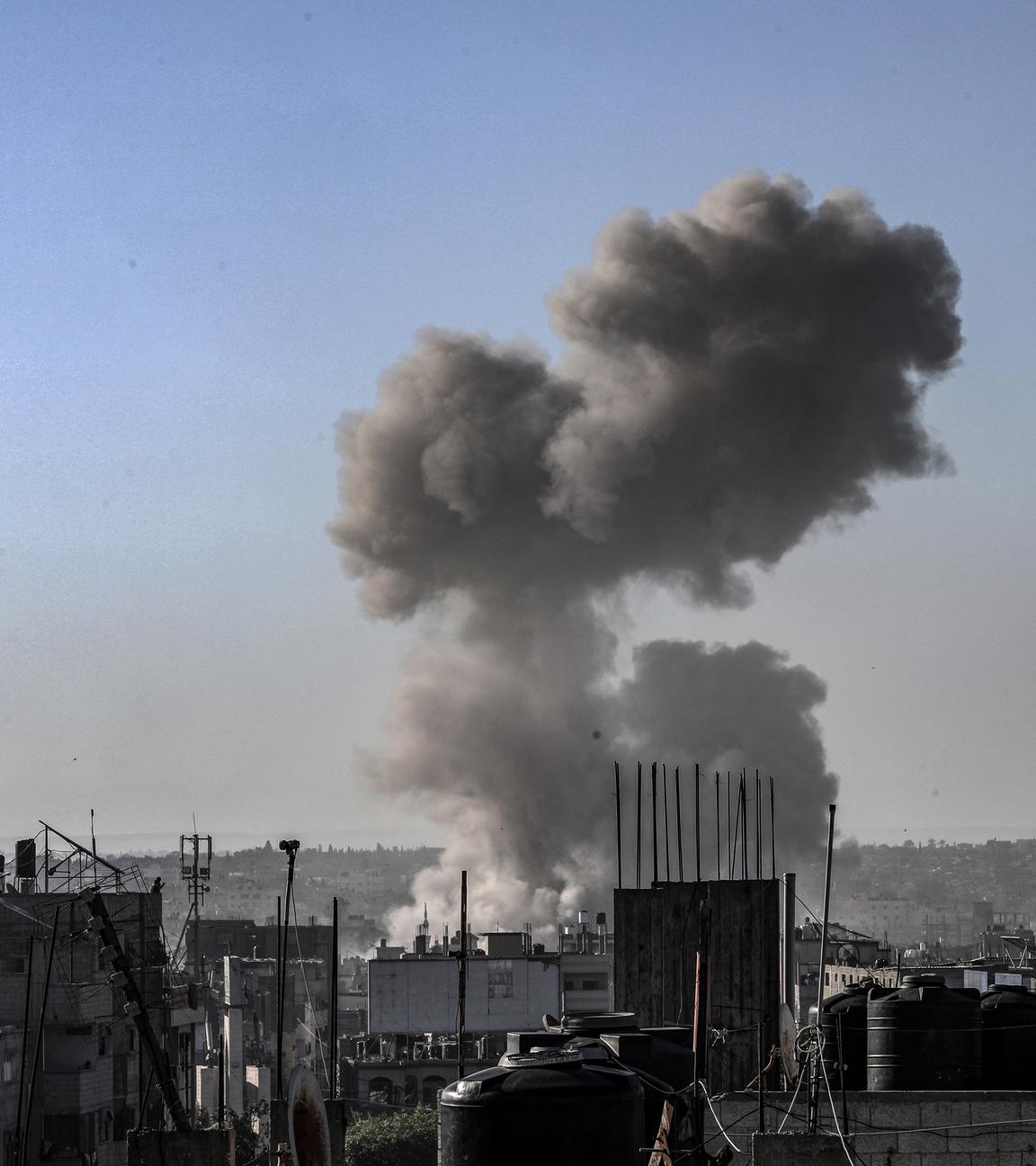 Rauch steigt in Rafah auf