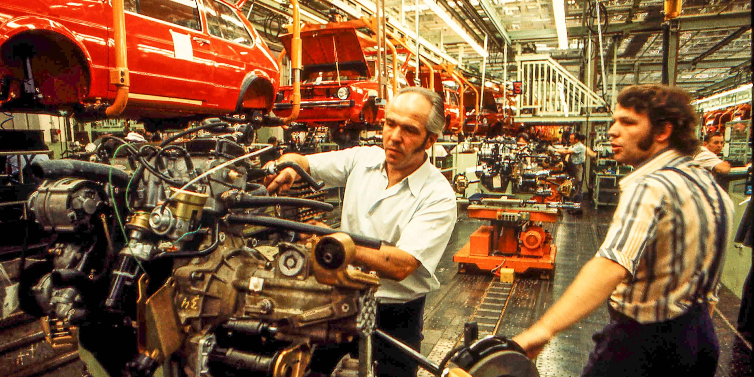 Italienische Gastarbeiter im VW Werk Wolfsburg